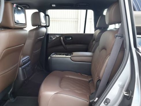 Used 2023 Nissan Armada Platinum w/ Captain's Chairs Package RWD image 15