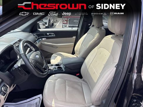 Used 2018 Ford Explorer Limited w/ Equipment Group 301A FWD image 25