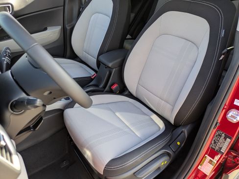 Certified 2026 Hyundai Venue SEL image 16