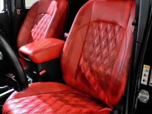 Used 2018 Jeep Wrangler Unlimited Sport S image 10