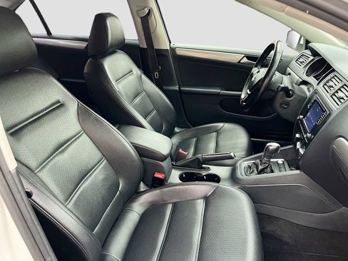 Used 2017 Volkswagen Jetta SE FWD image 26