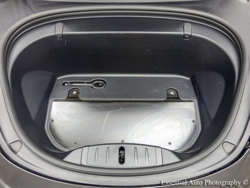 Used 2019 Tesla Model 3 Standard Range image 40