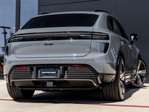 New 2025 Porsche Macan Turbo Electric image 11