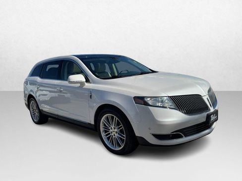 Used 2014 Lincoln MKT AWD w/ Equipment Group 201A image 3