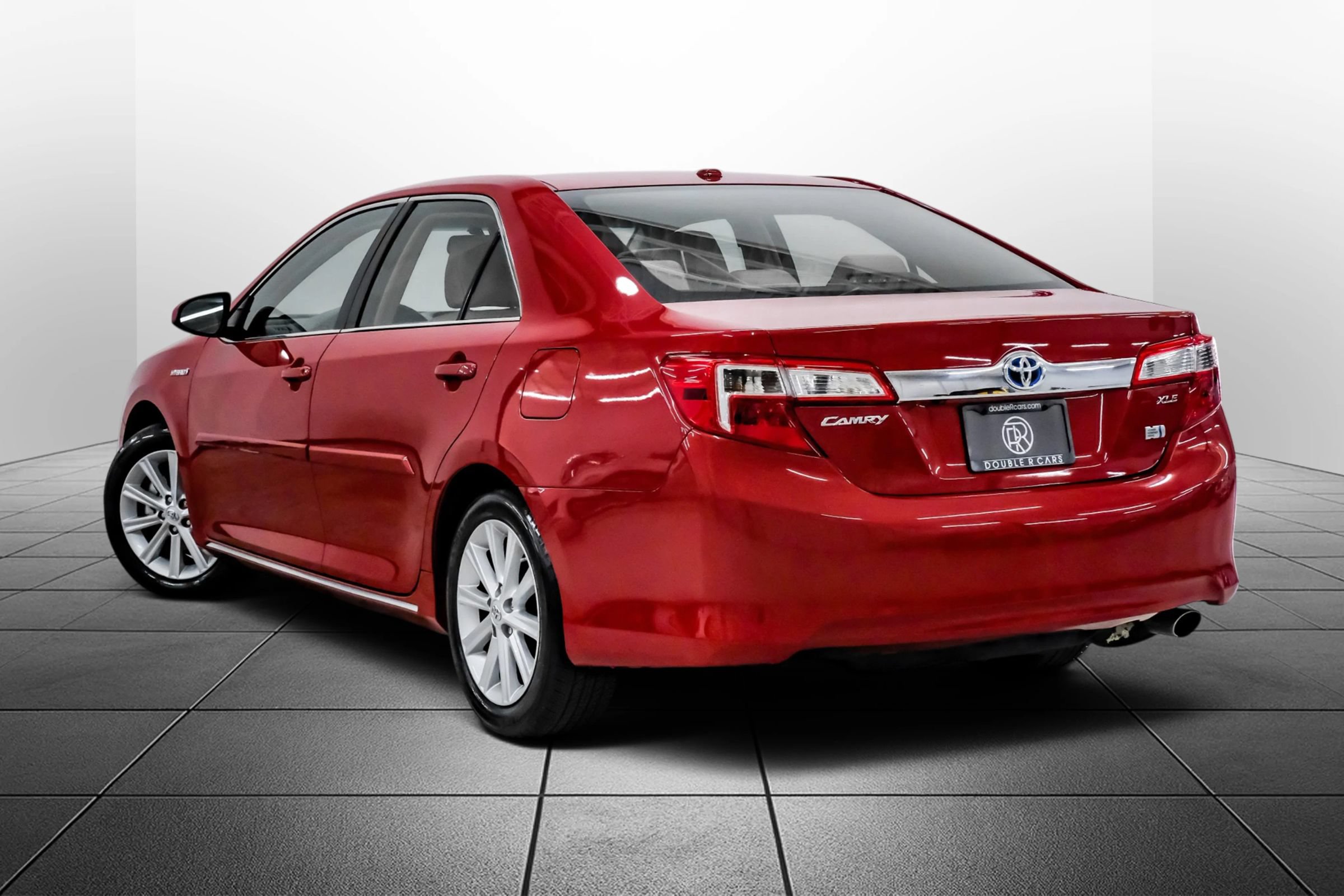 Used 2013 Toyota Camry XLE w/ Leather Pkg FWD image 11
