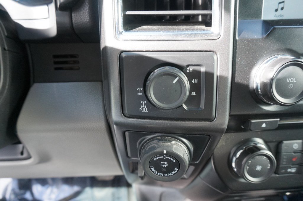 Used 2016 Ford F150 XLT w/ Equipment Group 302A Luxury AWD/4WD image 16
