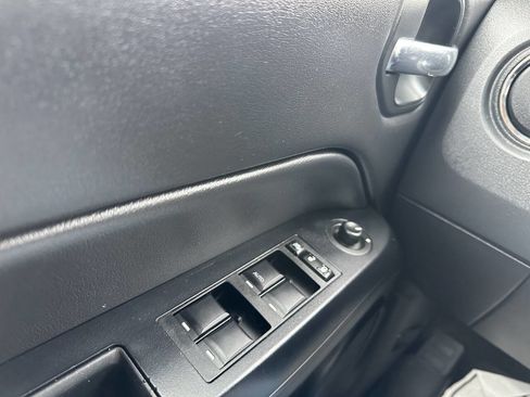 Used 2014 Jeep Patriot Sport w/ Power Value Group image 15