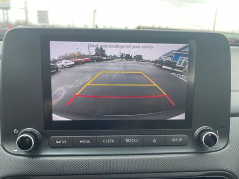 Used 2023 Hyundai Kona SE image 13