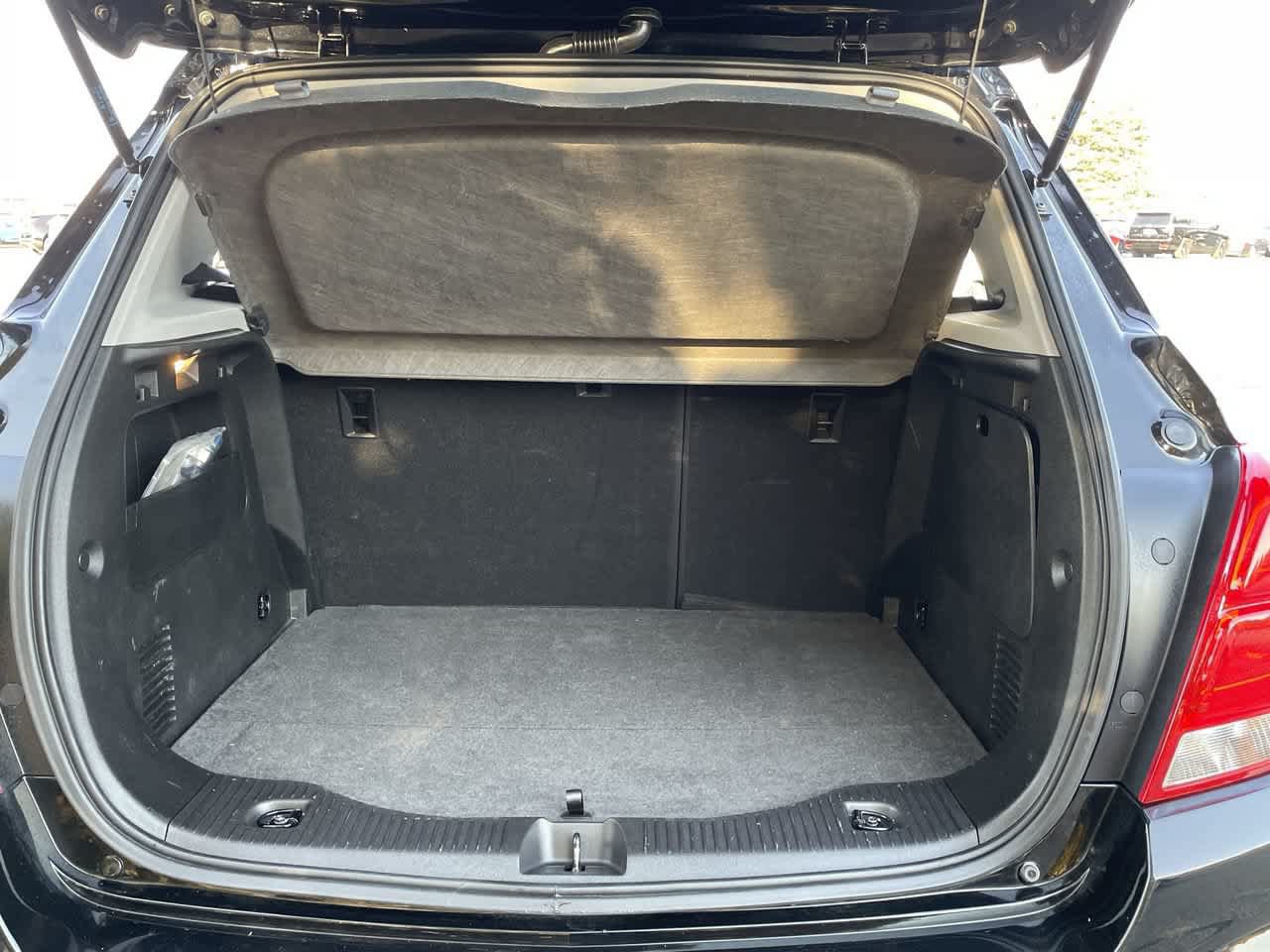 Used 2019 Chevrolet Trax LT FWD image 17