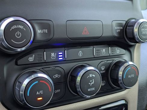 Used 2022 RAM 1500 Laramie image 24