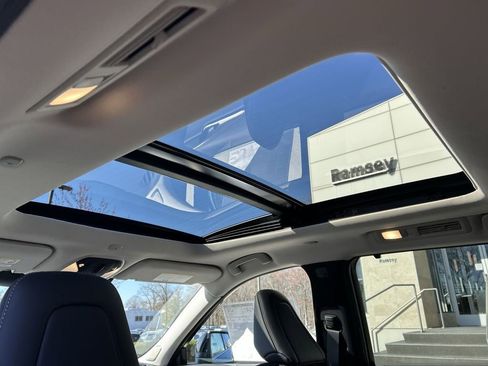 New 2026 INFINITI QX60 Luxe image 15