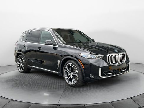 New 2026 BMW X5 xDrive50e w/ Executive Package image 1