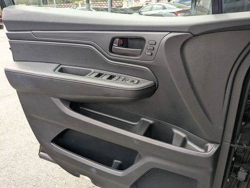 Used 2025 Honda Odyssey Sport-L image 15