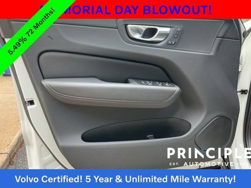 Certified 2023 Volvo XC60 T8 Plus AWD/4WD image 27