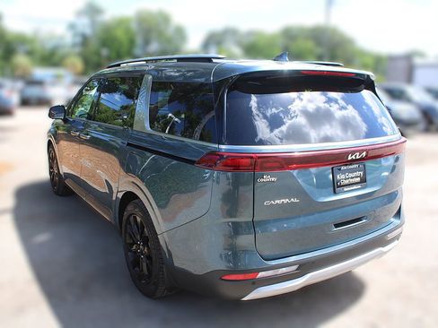Used 2024 Kia Carnival SX FWD image 16
