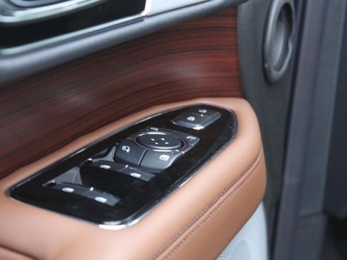 Used 2023 Lincoln Navigator Reserve image 20