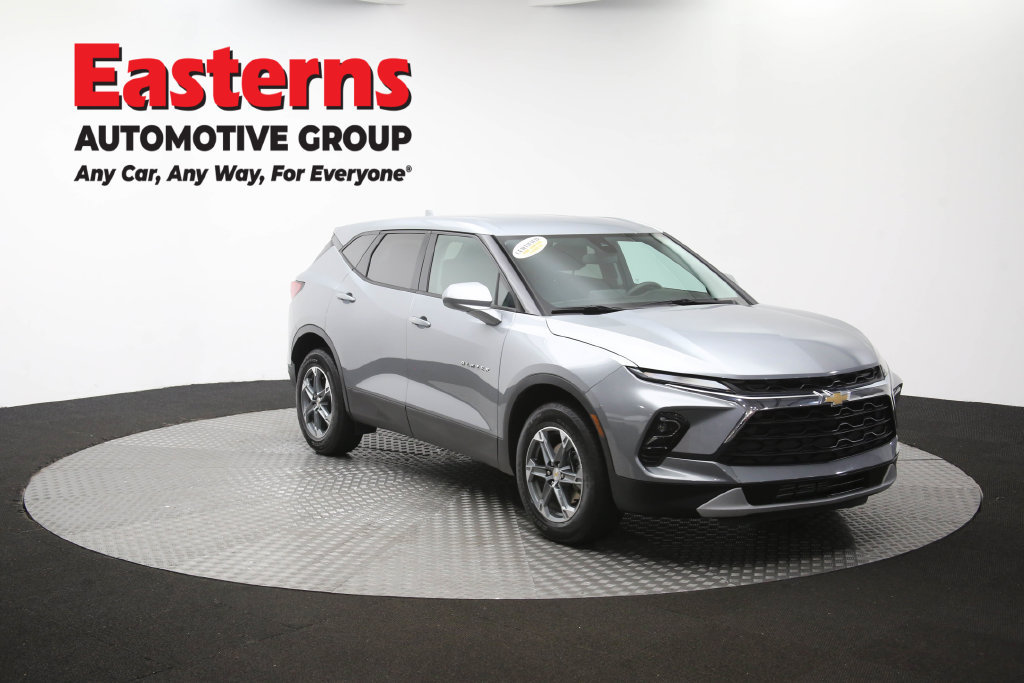 Used 2025 Chevrolet Blazer LT FWD image 54