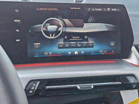 New 2026 BMW X2 xDrive28i w/ Technology Package image 12