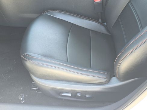 Used 2025 Nissan Sentra SR w/ SR Premium Package FWD image 13