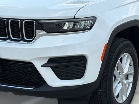 New 2026 Jeep Grand Cherokee Laredo RWD image 11