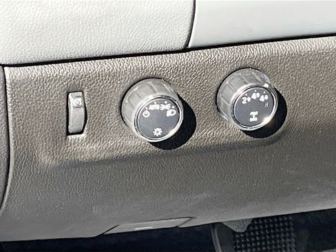 Used 2022 Chevrolet Colorado W/T w/ Custom Special Edition AWD/4WD image 10