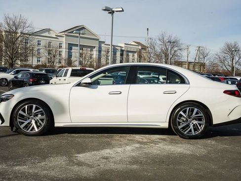 Certified 2025 Mercedes-Benz E 350 4MATIC Sedan image 4