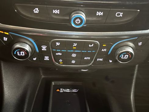 Used 2018 Chevrolet Traverse Premier w/ Redline Edition FWD image 8