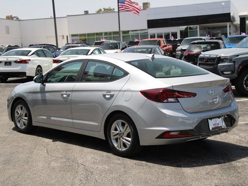 Used 2020 Hyundai Elantra Value Edition FWD image 3