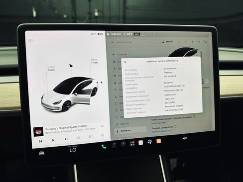 Used 2018 Tesla Model 3 Long Range RWD image 34