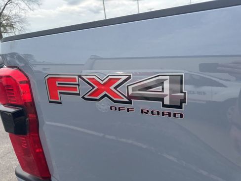 Used 2025 Ford F350 Lariat w/ Lariat Ultimate Package AWD/4WD image 53