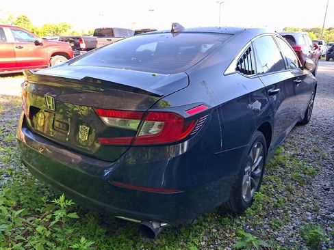 Used 2018 Honda Accord LX image 6