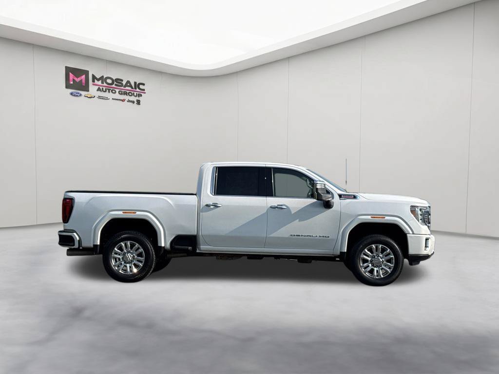 Used 2023 GMC Sierra 3500 Denali w/ Technology Package AWD/4WD image 8