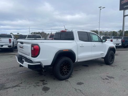 New 2026 GMC Canyon Elevation w/ Convenience Package image 8