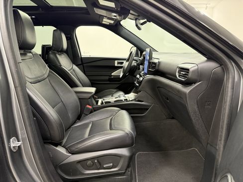 Used 2022 Ford Explorer ST w/ Equipment Group 401A image 37
