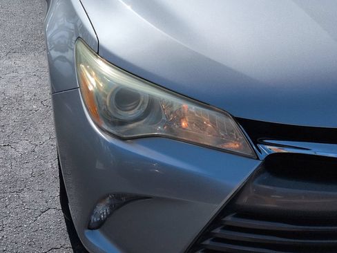 Used 2016 Toyota Camry LE FWD image 9