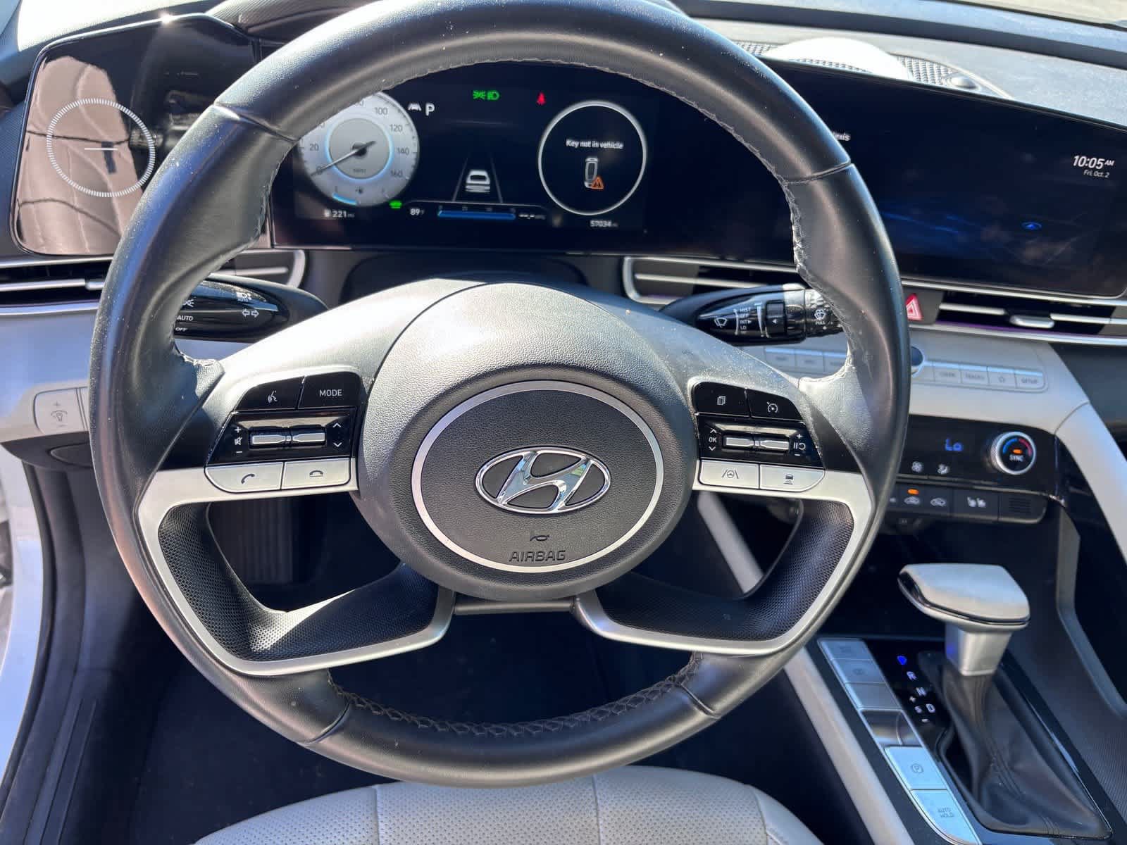 Used 2022 Hyundai Elantra Limited FWD image 14