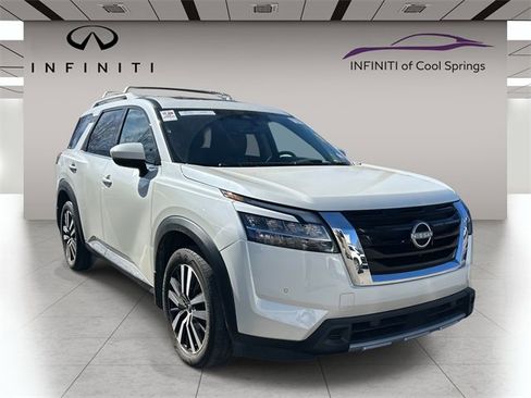 Used 2024 Nissan Pathfinder Platinum w/ Cargo Package image 1