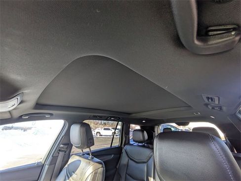 Used 2023 Cadillac XT6 Luxury image 27