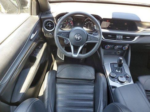 Used 2018 Alfa Romeo Stelvio Ti Sport AWD/4WD image 16