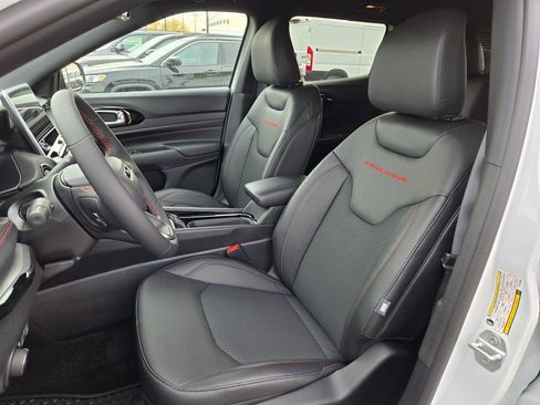 New 2026 Jeep Compass Trailhawk AWD/4WD image 13