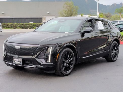Used 2025 Cadillac Lyriq Sport RWD image 5