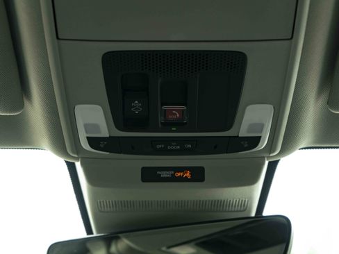 Used 2025 Honda Accord Touring image 37