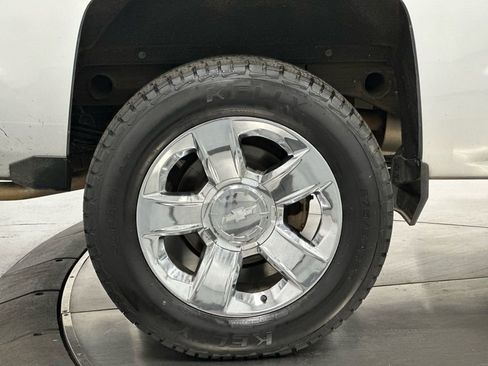 Used 2018 Chevrolet Silverado 1500 LT w/ All Star Edition image 25
