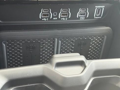 New 2026 RAM 2500 Limited AWD/4WD image 23
