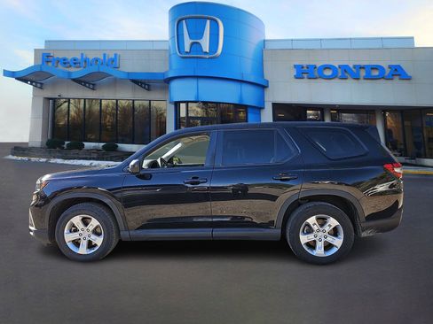 Certified 2023 Honda Pilot LX image 4