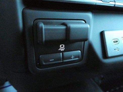 New 2025 GMC Sierra 3500 Pro w/ Convenience Package AWD/4WD image 15