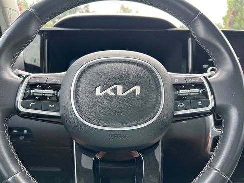 Used 2023 Kia Sorento SX image 18