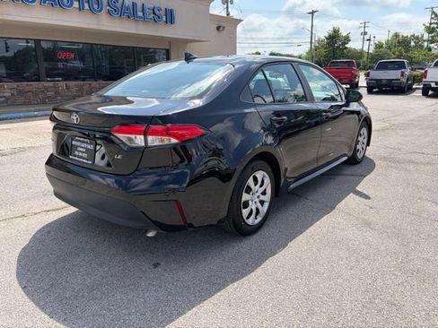 Used 2025 Toyota Corolla LE FWD image 7