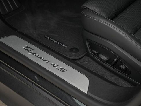 New 2025 Porsche Taycan 4S image 20