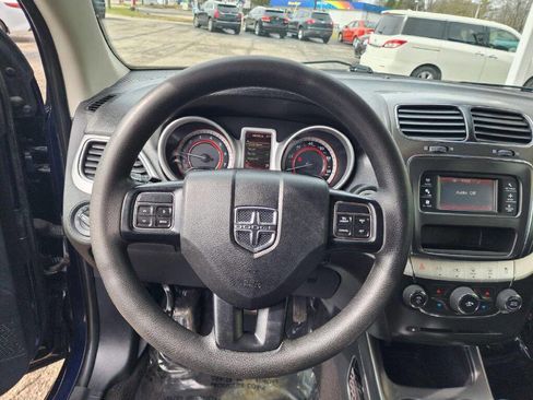 Used 2020 Dodge Journey SE image 13